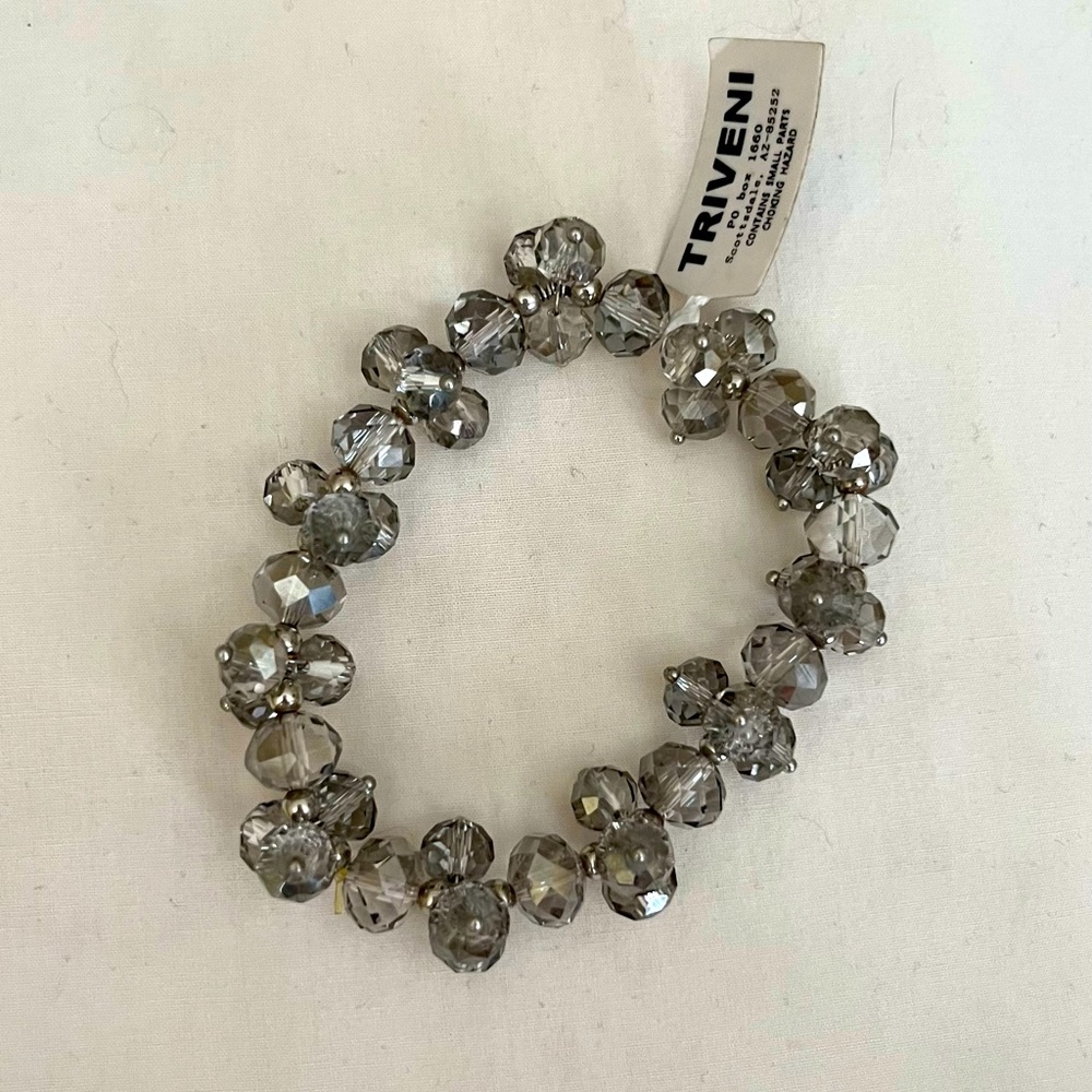 Triveni silver stretchy bracelet with jewels